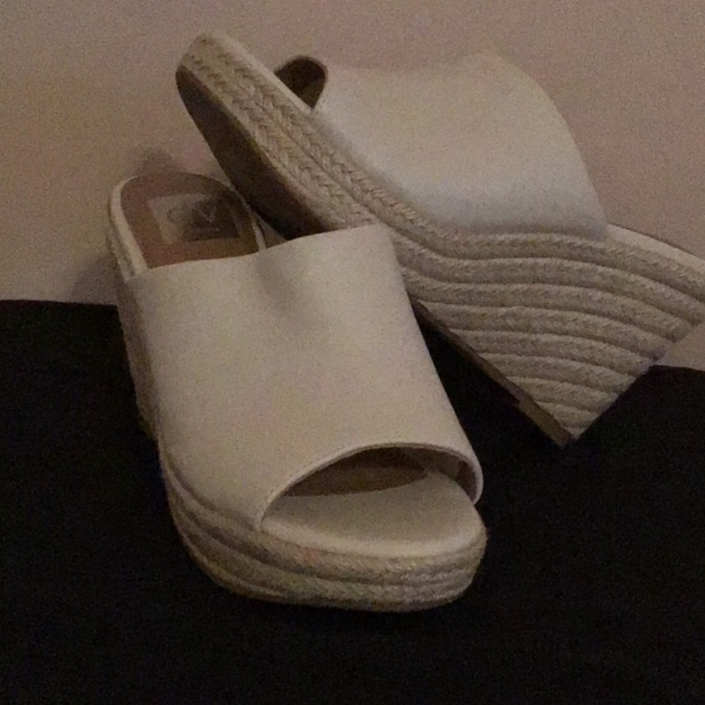 Brand new never worn woman’s platform sandals